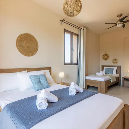 γηorganic Farm And Houses.