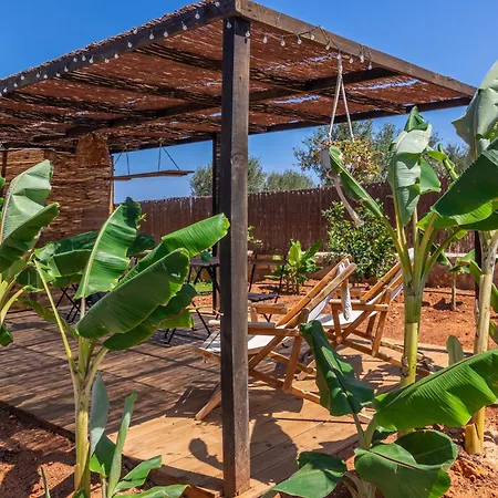 γηorganic Farm&houses. Χερσόνησος