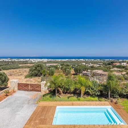 γηorganic Farm And Houses. הרסוניסוס