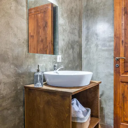 γηorganic Farm And Houses. *